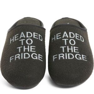 NIB-Intentionally Blank “Fridge” Cushioned Slippers